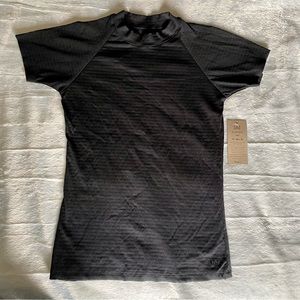 Albion Fit Black Crepe Short Sleeve Rash Guard